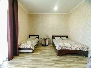Гостиница Гостевой дом Анапа Стандартный трехместный номер-3