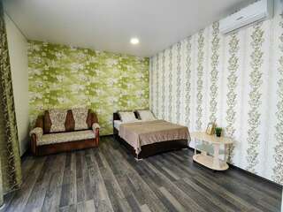 Гостиница Гостевой дом Анапа Стандартный четырехместный номер-11